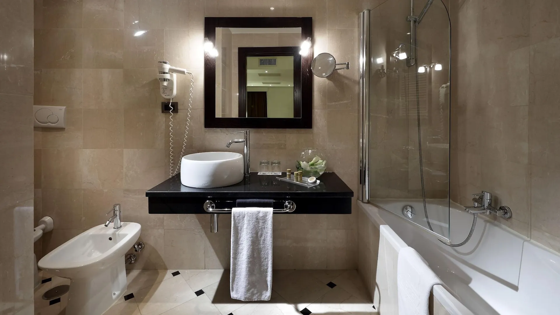 Exe International Palace Rome 4*,  Italy