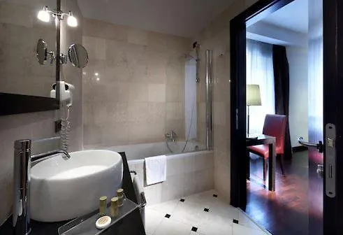 Exe International Palace Roma Hotel