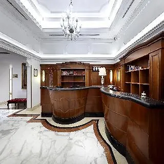 Exe International Palace Roma 4*,