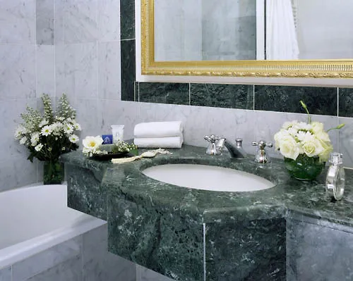 Exe International Palace Roma Hotel